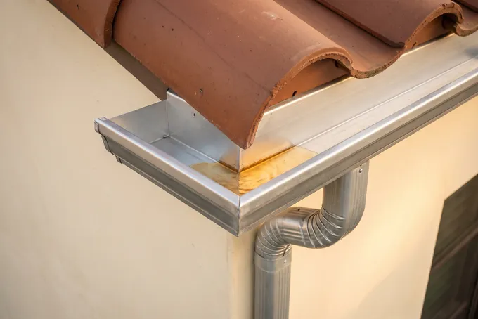 Gutter Cleaning in Laguna Hills, CA